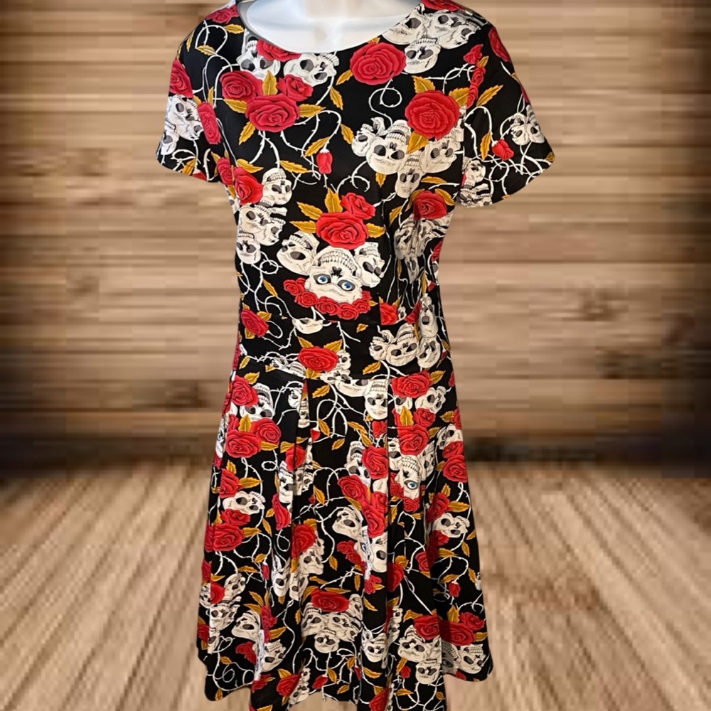 Lamiu Black Skull Dress Women XLarge Red Roses